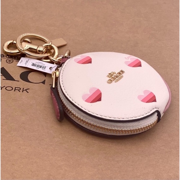 COACH CIRCULAR COIN POUCH KEY/BAG CHARM WITH HEART PRINT - Picture 8 of 8